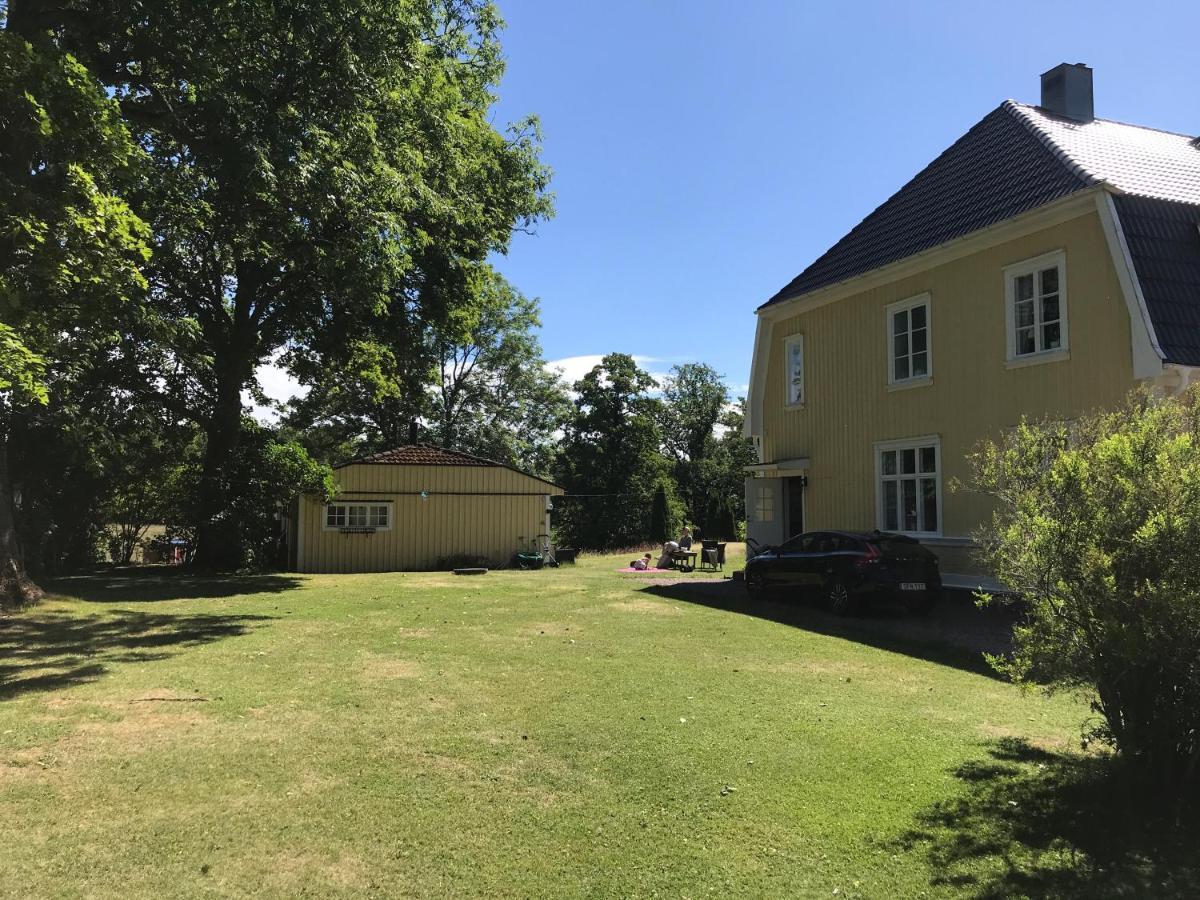 Gaeststuga I Loefsaeng Hajstorp Töreboda 外观 照片